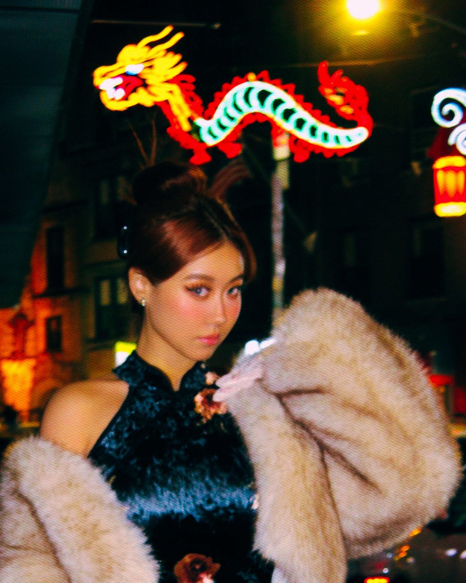 𝗎𝗉𝗍𝗈𝗐𝗇 𝗀𝗂𝗋𝗅, 𝖿𝖾𝗅𝗂𝖼𝗂𝖺. tweet media