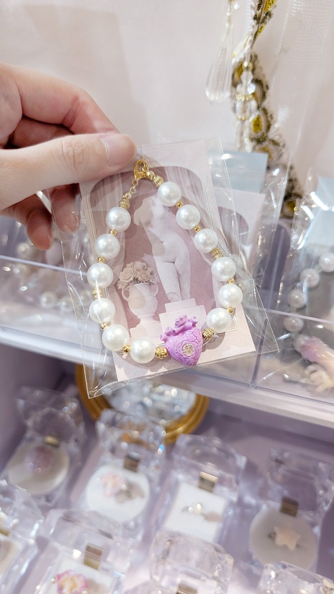 心筋梗塞ブレスレット🫀
2023年作のブレスレットを復刻！
実際の血管と同じように作っています。

🌹RUNA POPUP（3/1~4/30）
ラフォーレ原宿B0.5F
「愛と狂気のマーケット」内
にて少量販売しております✨

「#一瞬の美を永遠に」since 2014.
絵画彫刻・解剖学を着想源に、人形造形×ジュエリー