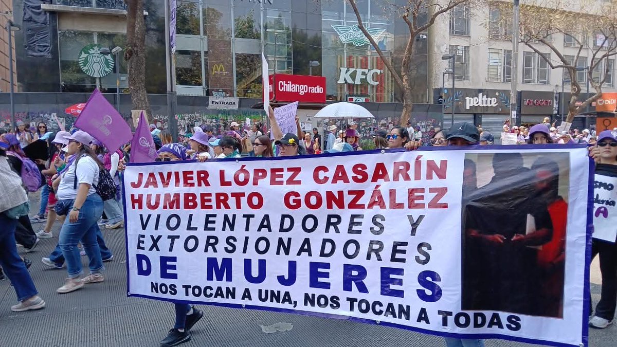 Jesusofsuburios's tweet photo. @AlcaldiaAO @SGIRPC_CDMX Violentadores todos y todas que estan con Casarin , Humberto Gonzalez Diaz,  Alfonso Cruz Ocampo,  Emanuel Noriega Cabrera,  Luis Ángel Guzmán Urbina,  Carlos Alberto Gómez Hernandez, Juan Carlos Rocha,  Xochilt Lopez Gómez,  Cristian Barrientos Diaz, José Dario Montaño Diaz... https://t.co/jKvNvqk424