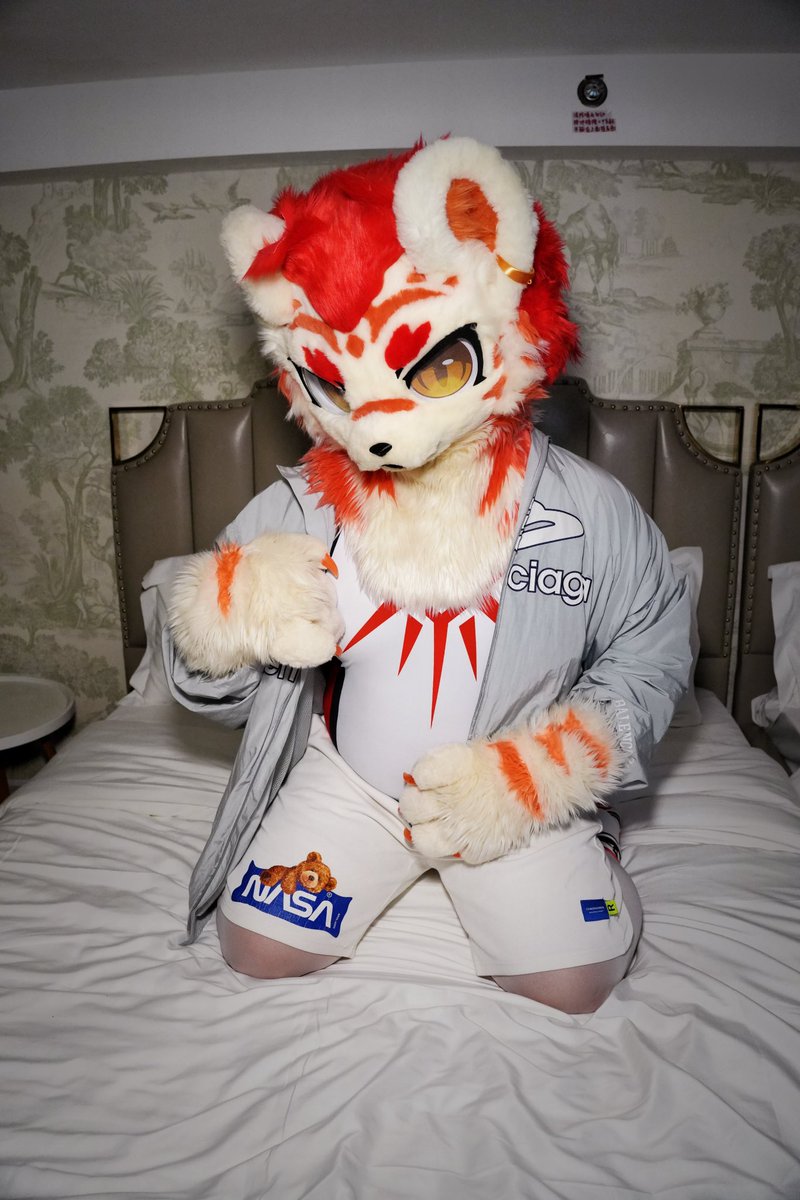 梁炎yan tweet media