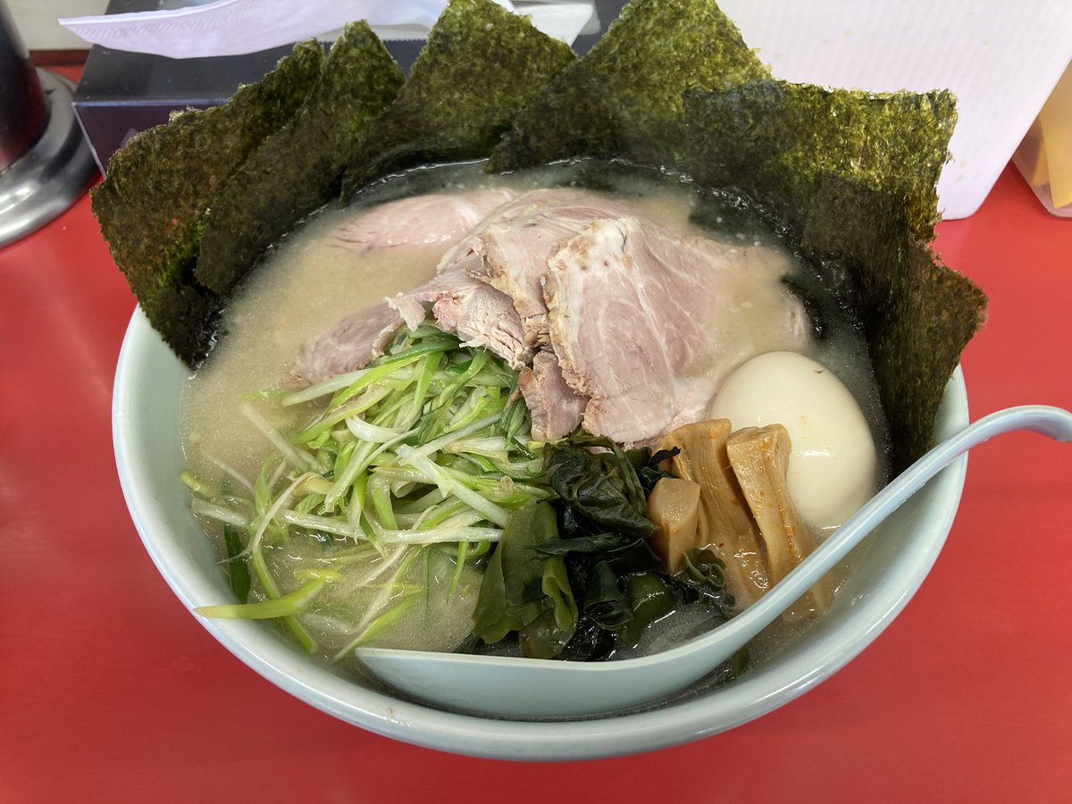 スパーダ tweet media