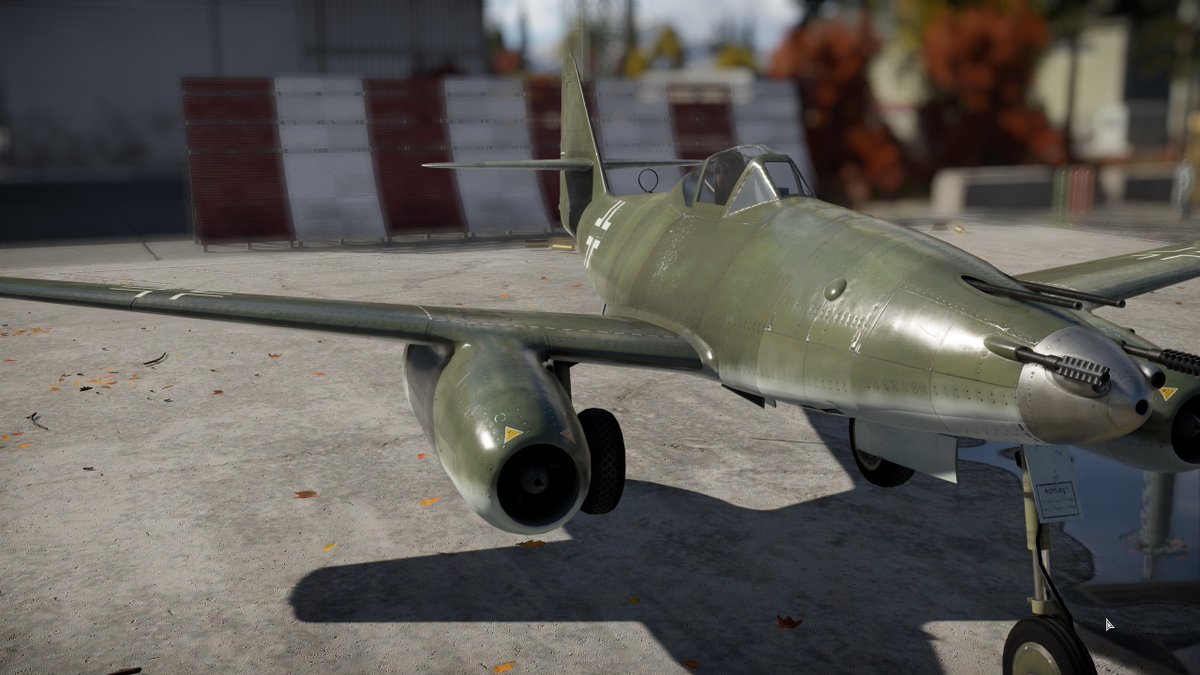I've finally unlocked the squadron plane :- ME 262 and she is a beaut!