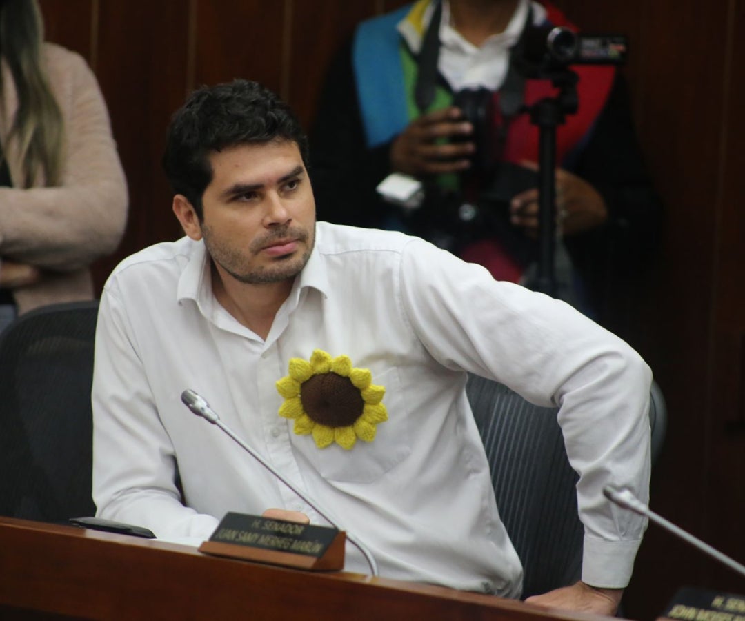 <a href="/datoatipico/">Serris 🌀</a> <a href="/AlvaroUribeVel/">Álvaro Uribe Vélez</a> <a href="/AngelicaLozanoC/">Angélica Lozano Correa | SENADO #VERDE10 💚🌻</a> Estos mugrosos también.

¡Adiós! 👋🏻