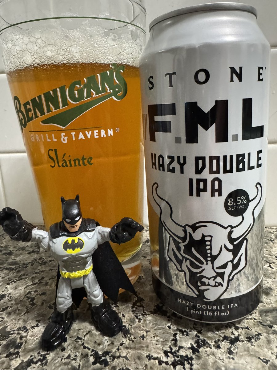 badhopper's tweet image. Winding down the weekend with @StoneBrewing #FML @JohanBBT @Just4BeerLovers @ASFreed @Kubrickx @BrianVolkert @impopsy @DallasF81534236 @ephoustonbill @qblacklock @D_V_T_ @RJellyman @TheStraightHops @cedarflats @blofmitten @beerhunter74 @XeroMark @rcmays