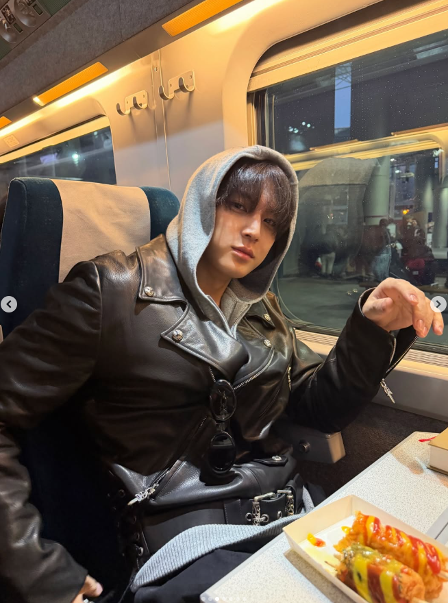 𝐂𝐡𝐨𝐢 ✘ ༘⋆˚ෆ🐈‍⬛ tweet media