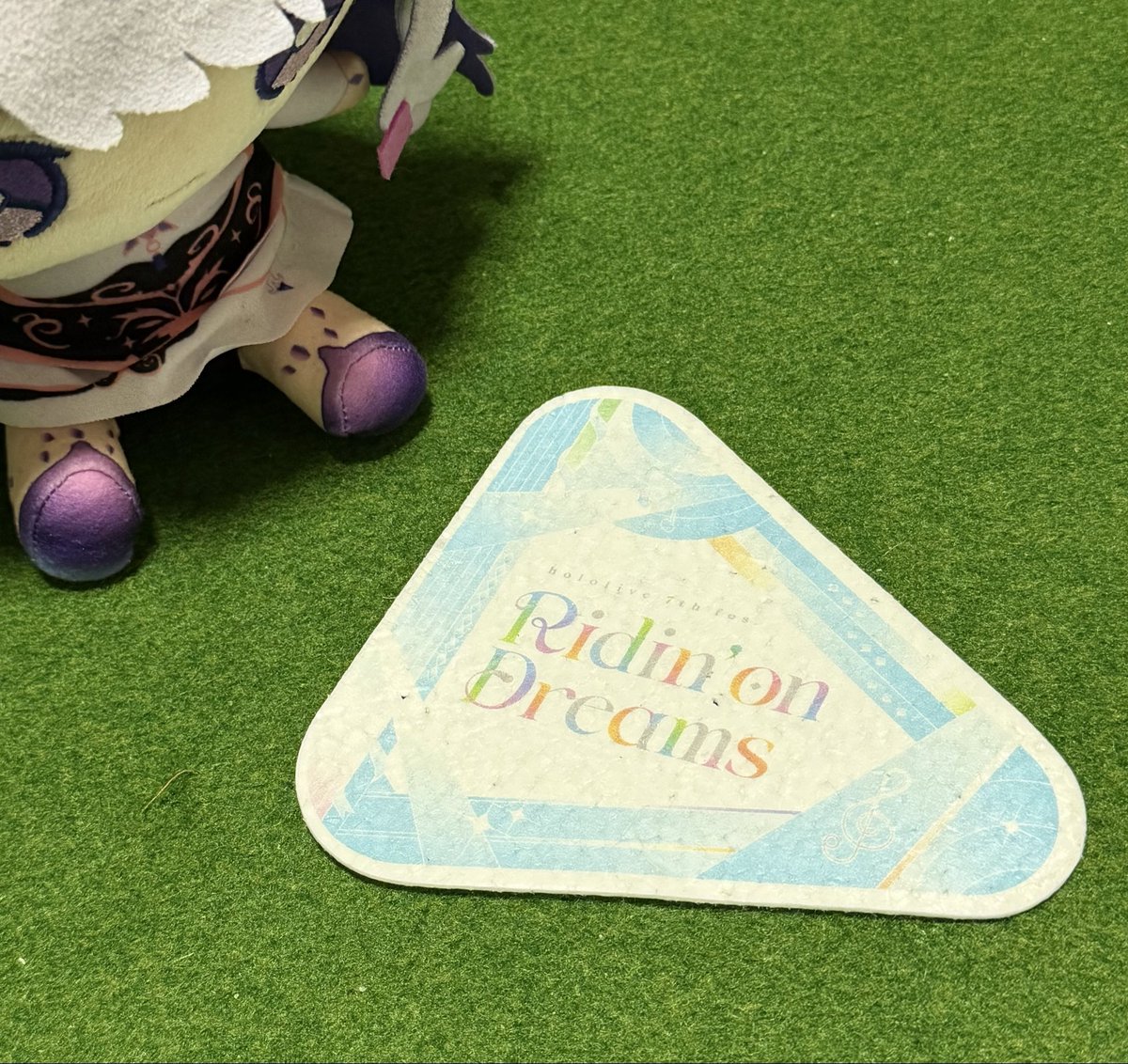 opera_tarooo's tweet photo. 終演直後にファミリー席の子供たちに配ってくれた方がいて娘がとても喜んでいました！
ホロライブファンはあったけえな #hololiveEXPOfes2026_DAY3 https://t.co/ETPIoI0lPS