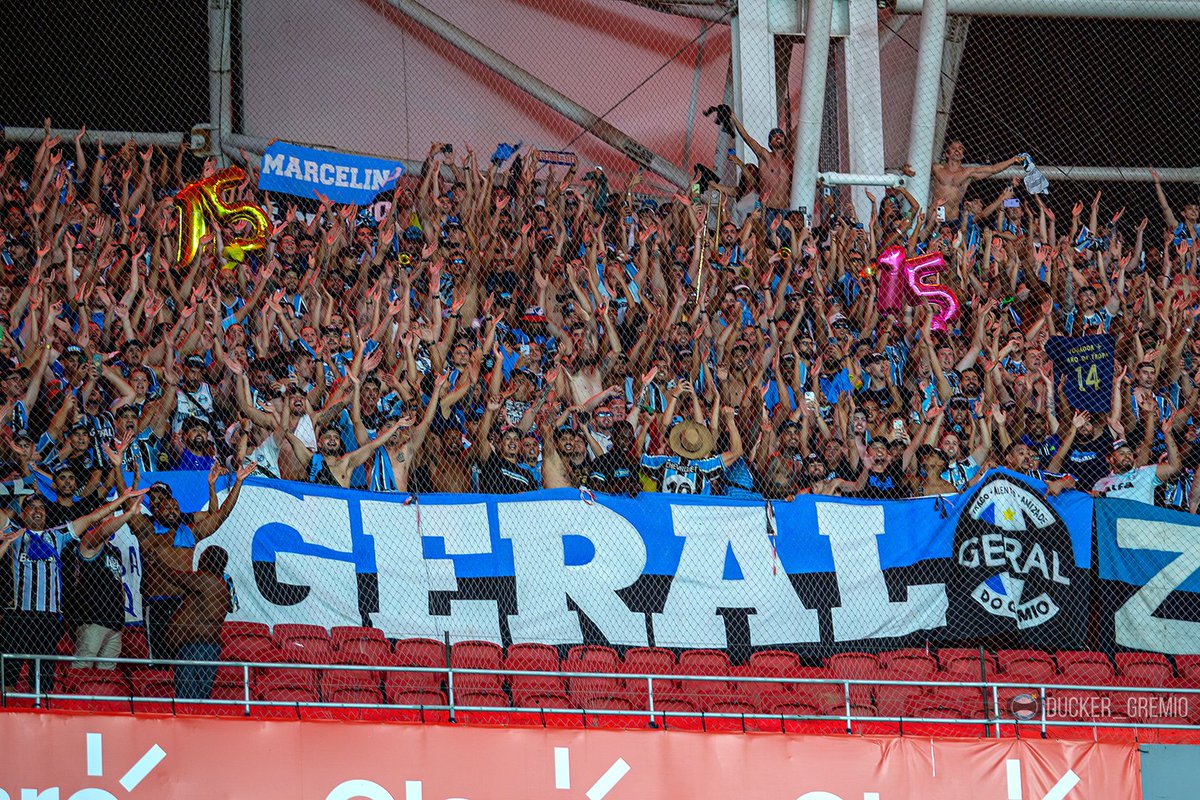 20 anos depois a gente repete a festa dentro do Beira-Rio!
Assim como há duas décadas atrás tudo devidamente registrado!

Parabéns para a torcida do Grêmio! Parabéns para a gloriosa Banda Tricolor! Bora comemorar!

🏆