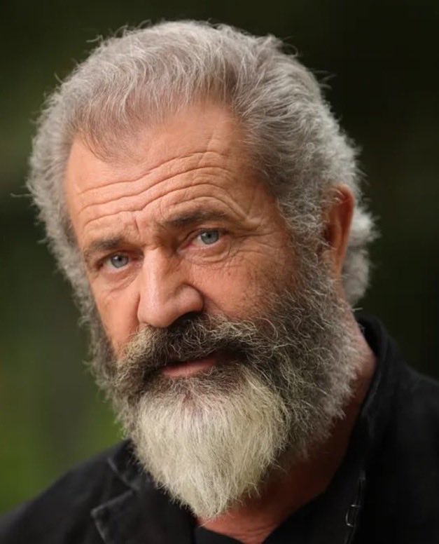 Mel Gibson:

Amerikayı ve Dünyayı pedofili hastası, çocuk katili ve tecavüzcülerden korumalıyız. 

Ayrıca Mel Gibson, Hollywood içindeki pedofilleri ve insan kaçakçılarını ifşa etmeyi planlıyor.