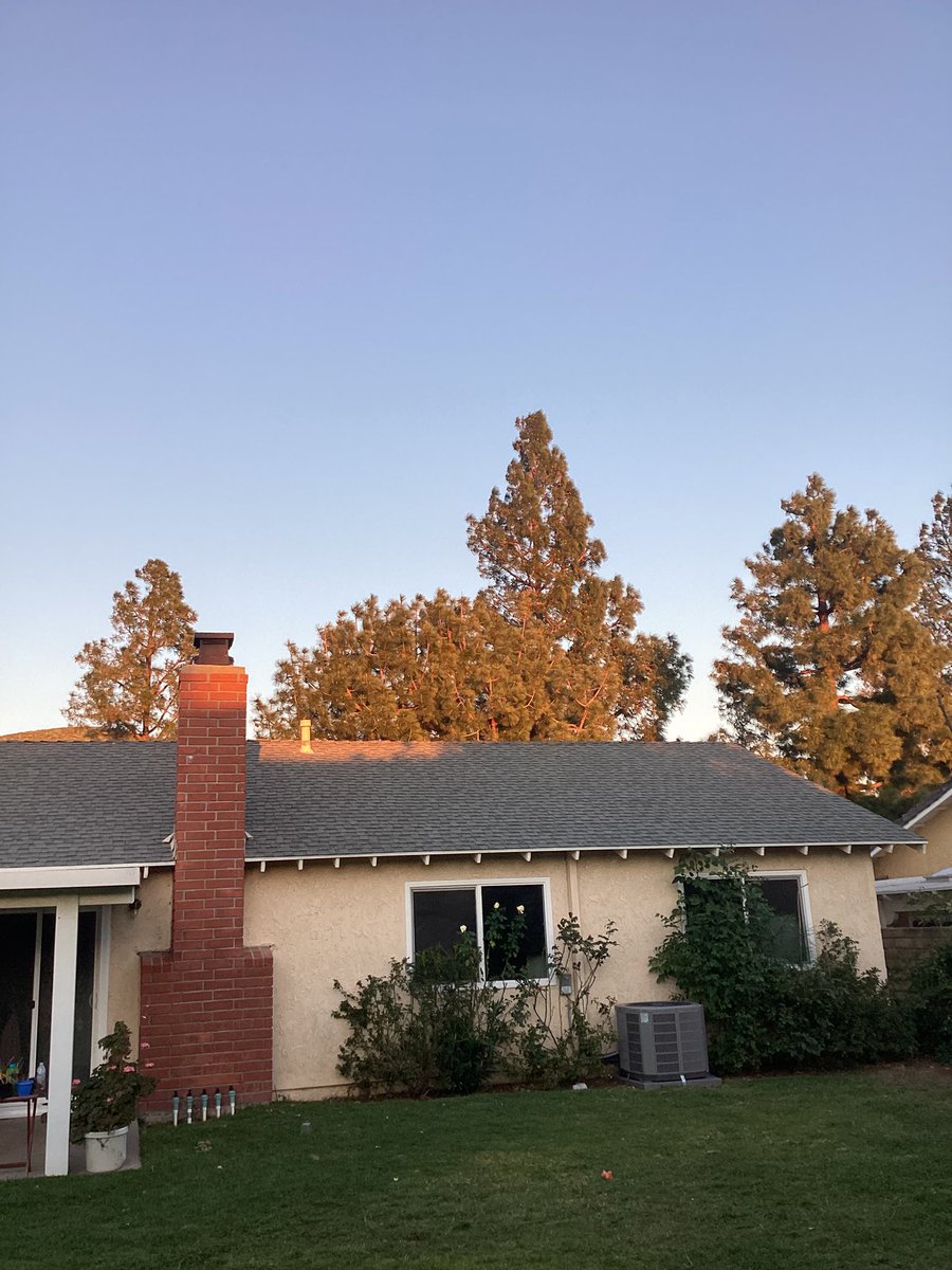 Manager_dante's tweet photo. <There, that was pretty easy>

(Btw, the sun wasn’t viewable at sunrise and set, so this was the best i could do) https://t.co/kUWiDmqFgk