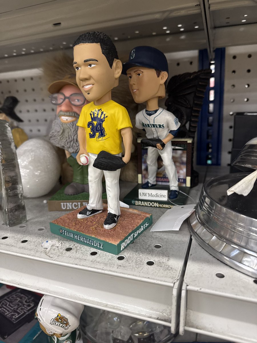 deanyo's tweet photo. Also I didn’t grab these but could go back if someone was interested. Felix was $7.99 I believe and I didn’t check Morrow lol https://t.co/WUf88izOJ2
