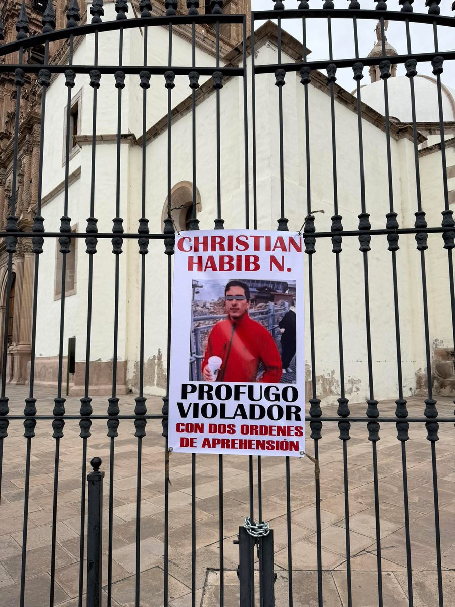 JusticiaFrida's tweet photo. Que no se olvide, VIOLADOR  prófugo de la justicia ! 2 ÓRDENES DE APREHENSIÓN https://t.co/HDiczY1ojd