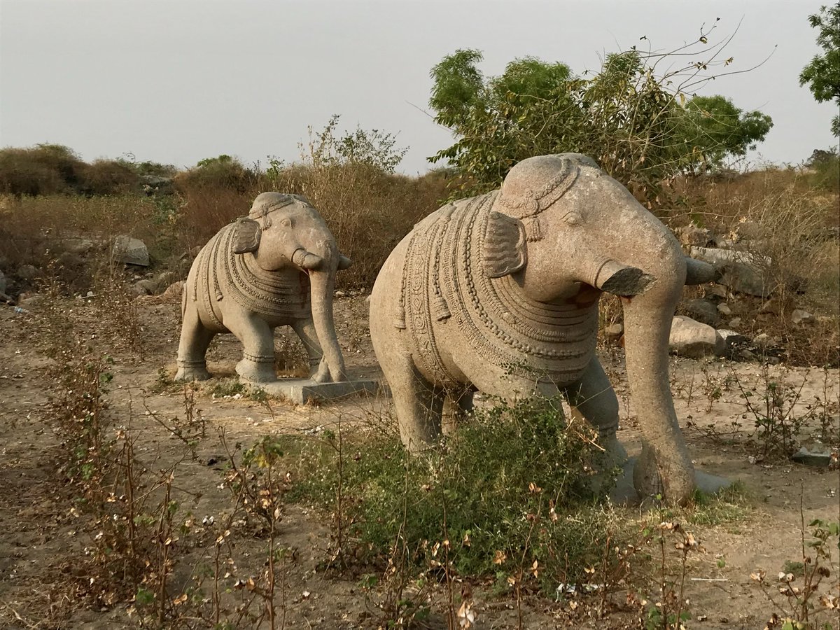 SoppimathSS's tweet image. These stone elephants, carved from single stone from 13th century convey the rich artistic heritage of Vijayanagara empire /Kakatiya rulers , are now the protected ones from Govt of Karnataka , in Mallyabad fort, 10 km from Raichur .
#Art #Carving #History @KarnatakaWorld