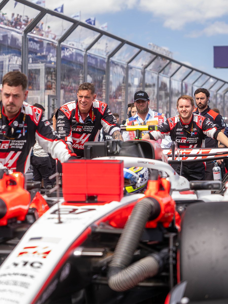 ㅤ 
𝗜𝗡𝗦𝗧𝗔𝗚𝗥𝗔𝗠 • follow.⠀⠀
𝘔𝘦𝘭𝘣𝘰𝘶𝘳𝘯𝘦, 𝘈𝘶𝘴𝘵𝘳𝘢𝘭𝘪𝘢
 ㅤ 
𝗾𝘂𝗮𝗲𝗶𝗻𝘁𝗲𝗿𝗮𝘀𝘁𝗿𝗮 Dream day in the Haas garage. Watching the magic happen from the best seat in the house. 🏎️💨
ㅤ