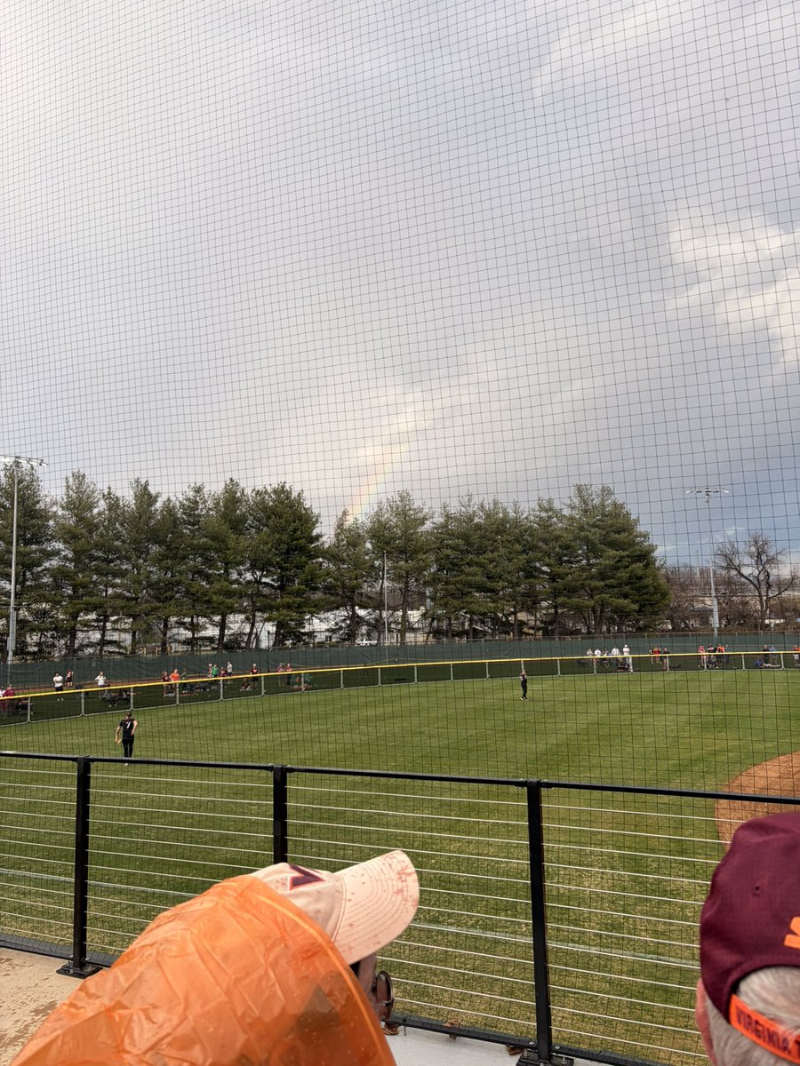 Bella Goding RHP tweet media