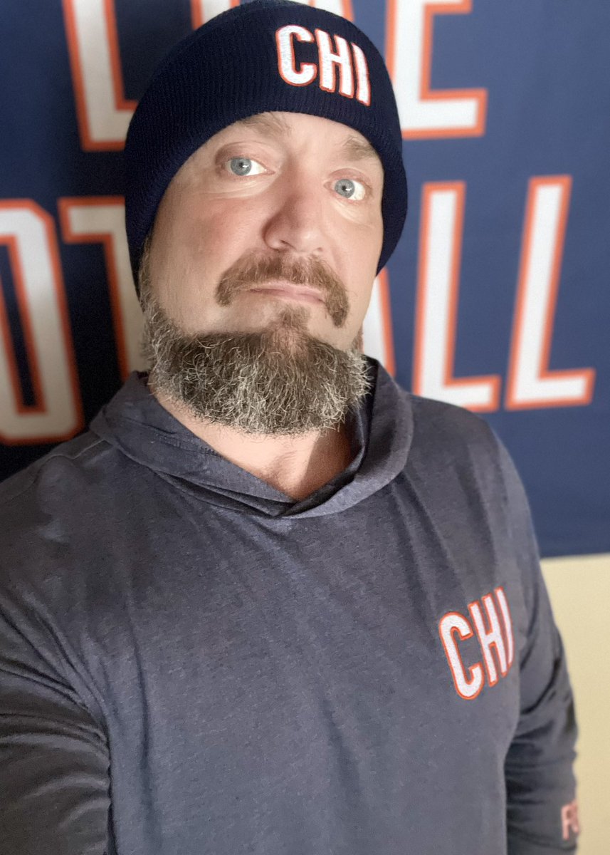 AK_El_Jefe's tweet image. My new @talleybrand gear arrived!  Love the soft, lightweight hoodie &amp;amp; this beanie.
Great work as always guys
#DaBears 🐻⬇️ #FGB