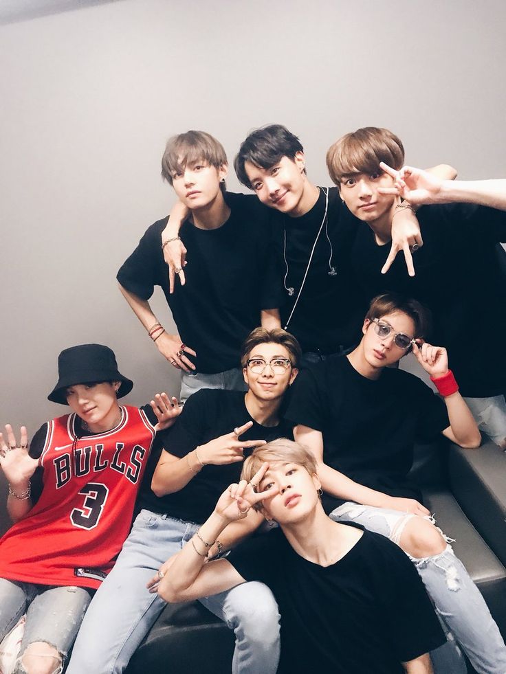 DINÁMICA DE STREAM‼️ #JourneyToArirang 

EL DÍA DE HOY LE CORRESPONDE A WINGS

• muestra tu canción fav del álbum
• foto OT7 
• etiqueta a 7 mutis 
<a href="/angelmmuse/">lucy ⁷🍓</a> <a href="/_minnjeon_/">minnyon</a> <a href="/WingsStrawberr1/">Strawberry_lvsyoongi⁷⊙⊝⊜</a> <a href="/vantaelay/">Van Ი𐑼</a> <a href="/paperheartkoo/">kookito va venir a verme</a> <a href="/DanniJK77/">Danni ⟬⟭⁷ 🇲🇽</a> <a href="/li_V_ly/">Lilyଓ ⊙⊝⊜</a>