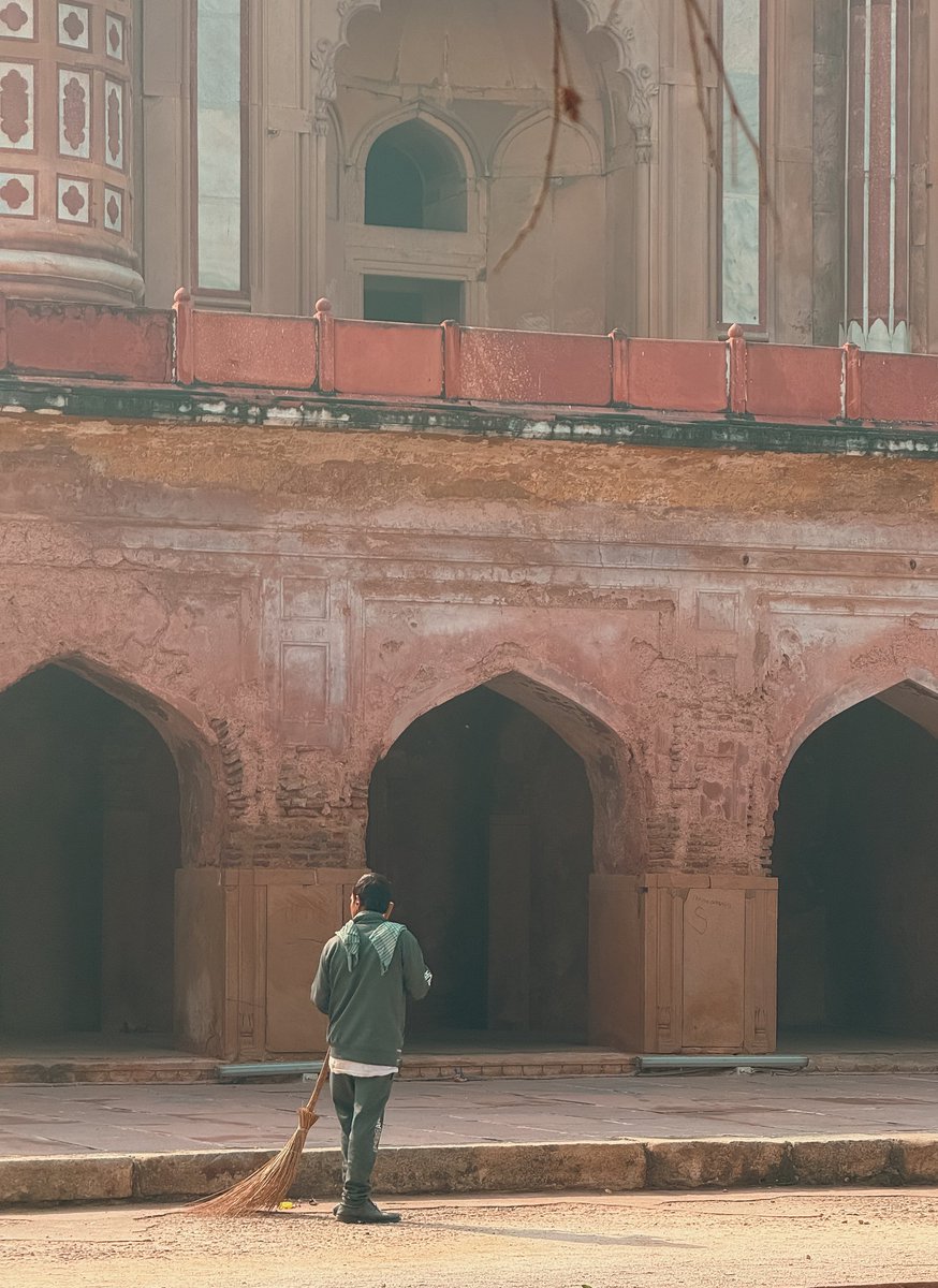 Bobby Roy tweet media