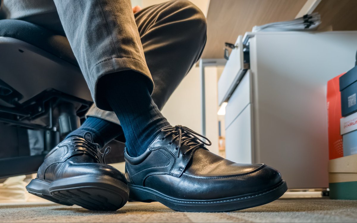 simon_socks tweet media