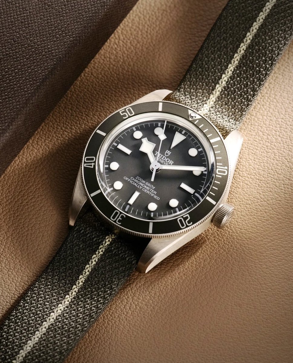 woachtung's tweet photo. Şerit Nato 🪢
#captaincook #seiko5 #bb58 #moonswatch https://t.co/5P30lMWGyV
