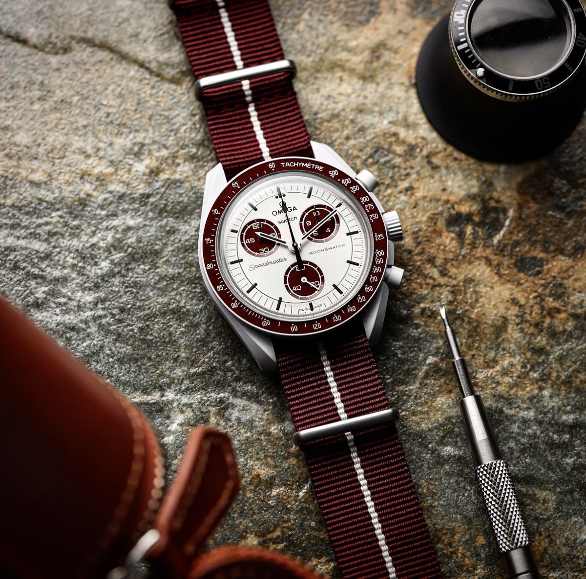 woachtung's tweet photo. Şerit Nato 🪢
#captaincook #seiko5 #bb58 #moonswatch https://t.co/5P30lMWGyV