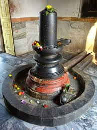 HaxReal32701's tweet photo. @haniabatool9 is that the hole of allah? hindus Shiva Linga is perfect fit for that 😂😂 https://t.co/eCLKw38kfa