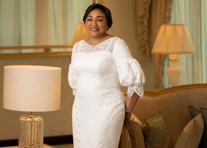 mbuba_herve's tweet photo. Joyeux anniversaire à la Distinguée maman @DeniseNyakeru . Que cette nouvelle année vous apporte plus de paix  et de bonheur. Mais, surtout nous demandons à l’Eternel notre Dieu de vous accorder une longue vie.
@DeniseNyakeru
@fatshi13 https://t.co/CEsOzeAKjQ