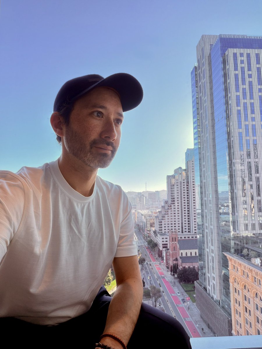 Sebastien 🏞 tweet media