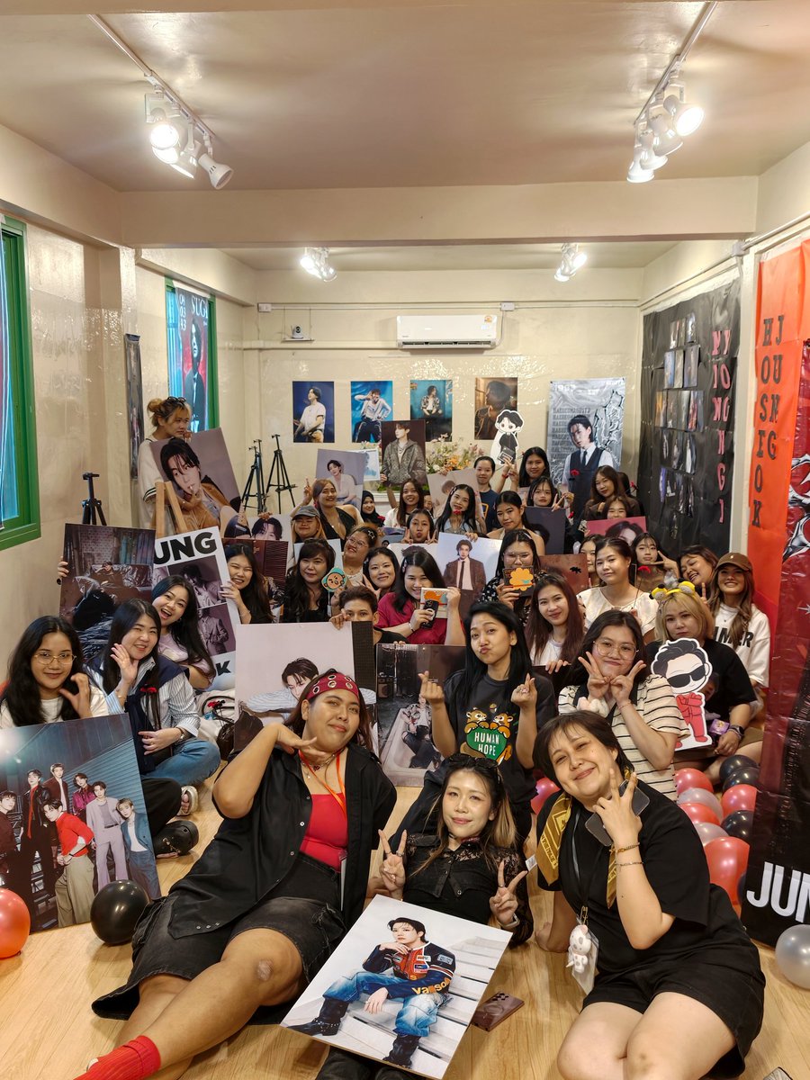 BangtanslittleArmy tweet media