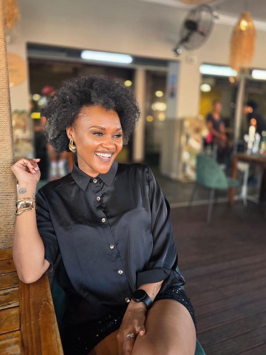Nomhle tweet media
