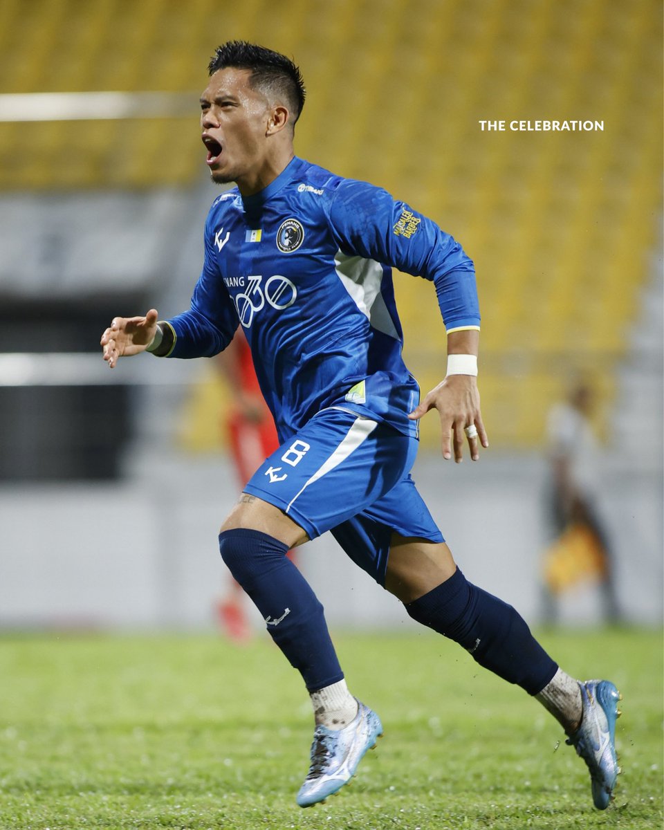 MFL_MY's tweet photo. The Celebration 🤝 The Goal

Separuh Akhir (2) MFL Challenge Cup 2025-2026 🥁
Penang FC vs Kelantan TRW FC
11 Mac 2026 | 10PM

Jumpa anda di Stadium Bandaraya Rabu ini 🏟️

#MFLChallengeCup2025-26 #LigaMalaysia #DemiLigaKita https://t.co/PcBZwvFh3f