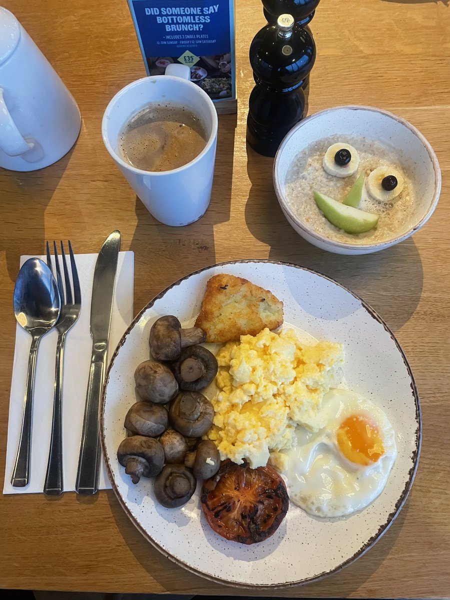 paulhannaford's tweet image. Premier inn Buckinghamshire this month 🥣☕️🍳💪🏻 then of to make sure the kids 👫 I educate can understand choice &amp;amp; consequences!!  Of their Actions 🙏🏻 #WECARE ❤️ 😊#REALIFE !