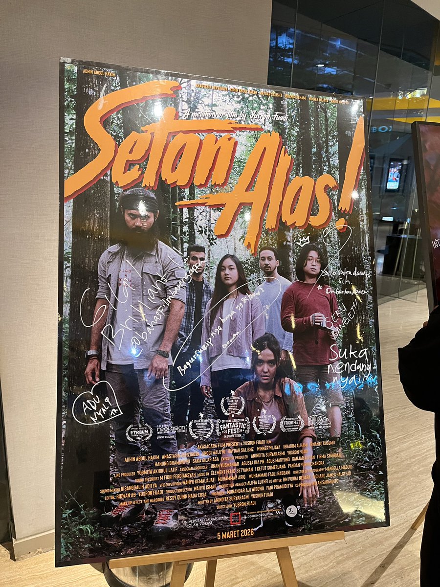 TINGGAL MENINGGAL tweet media