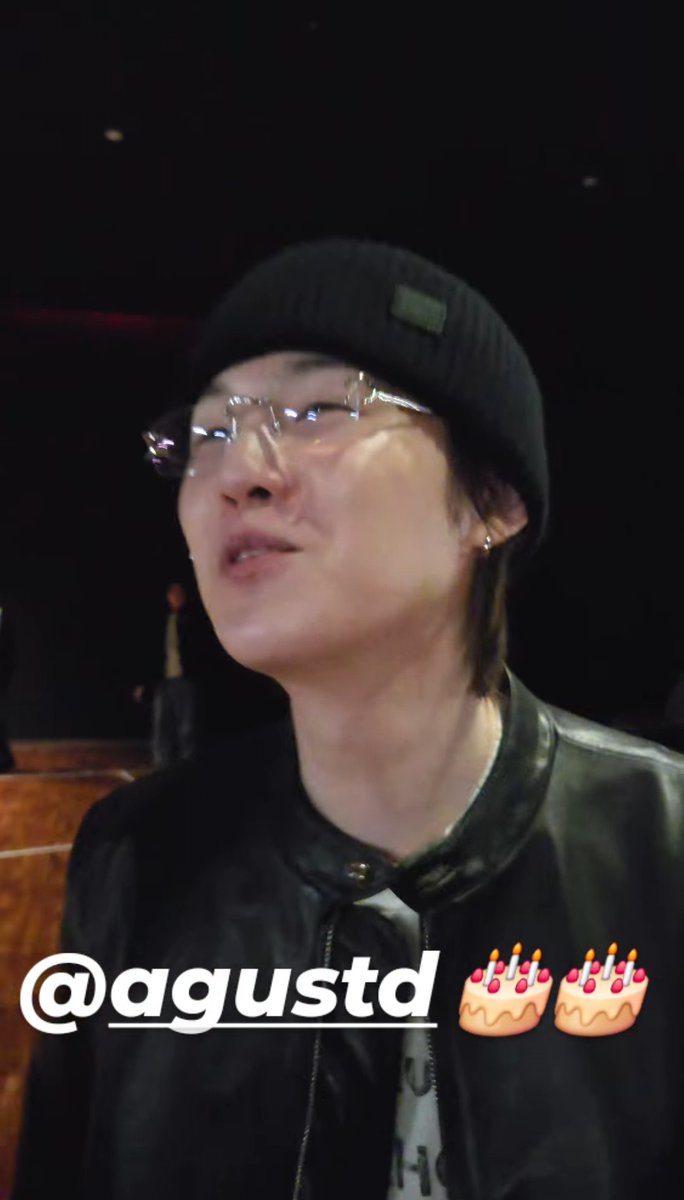 awkwardcatfriend⁷ tweet media