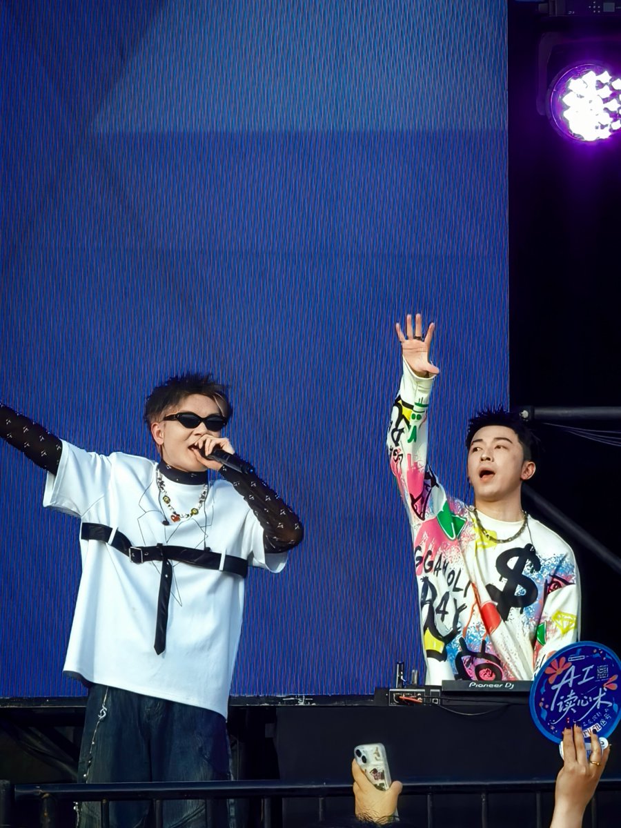 Anhtony VerraII tweet media