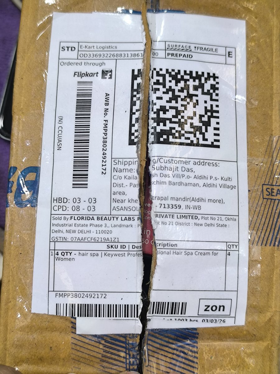 ErSubhajit's tweet photo. @flipkartsupport Order ID OD336932268831386100
@flipkartsupport I ordered 4 hair spa(s), but received 1 sunscreen in package. After complaining, delivery agent is asking for 4 products to return, which is impossible because only one wrong item was delivered.Please resolve ASAP. @Flipkart https://t.co/eoX3dgcTeW