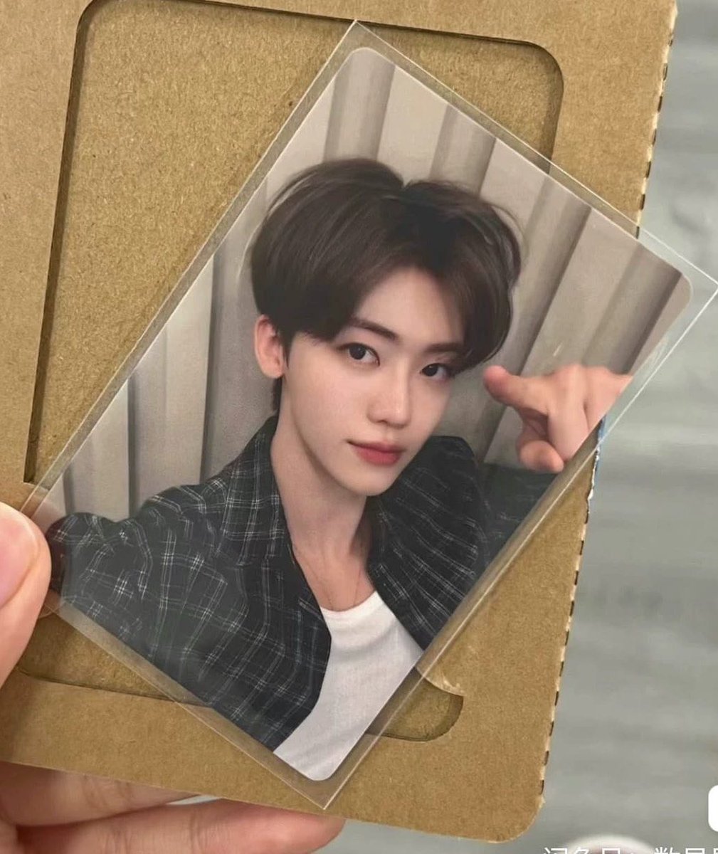 sopheaxxi's tweet photo. Wtb jaemin jingdong lucky draw bttf era, Narcissism pink blanket, plush photocard holder cahol kkyuping 

Pictures ctto
Tags: nct dream, wts, wto, mark, renjun, jeno, haechan, jaemin, chenle, jisung, dreamiez, line friends https://t.co/MIO9hymkhP