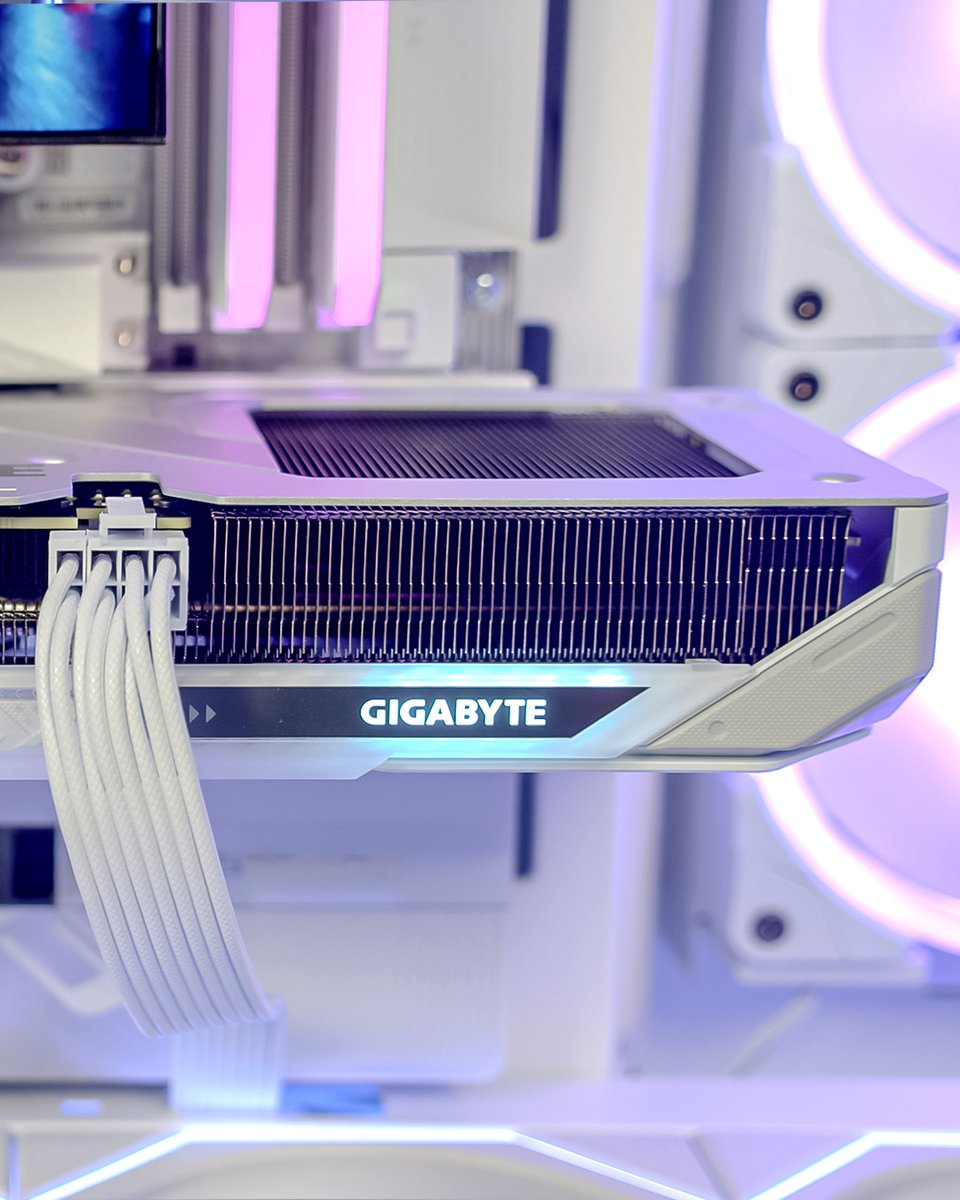 GIGABYTE_DE's tweet photo. GIGABYTE AORUS AERO GiMATE AI TOP GAMING POWER 😎

GIGABYTE B850 AORUS STEALTH ICE
GIGABYTE Radeon RX 9060 XT GAMING OC ICE

Dank an 💘🛠📸🎥💻: @ christopherflannigancomputers @ aorus.nordic

#GIGABYTE #AORUS #pc #pcgaming #aripc #gaming https://t.co/BGAWDkK4HE