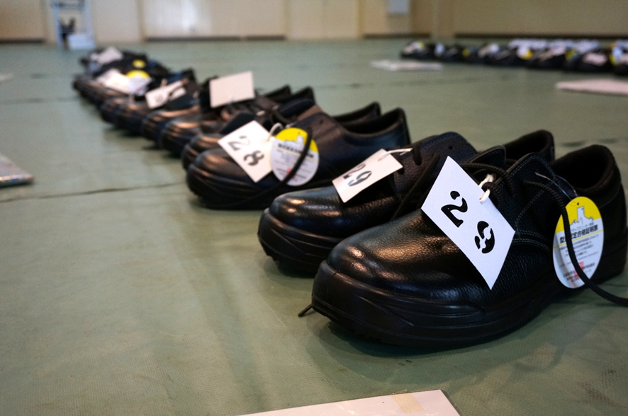 toba_kosen's tweet photo. 2026/3/9
令和8年4月鳥羽商船高等専門学校に入学する
中学生のために
📚入学前説明会
👔制服・靴の採寸
📖教科書の配布
💬入学前相談会
を実施しました😊

新年度に向けて
少しずつ準備が始まっています⚓️🌸

#高専 #鳥羽商船高専 #入学 https://t.co/2g27WuTIFD
