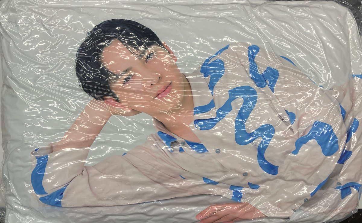 吉田仁人くん 26歳 生誕グッズ 吉田 1/2 抱き枕 即購入◉ M！LK 吉田仁人 吉田1/2抱き枕 クッション - メルカリ