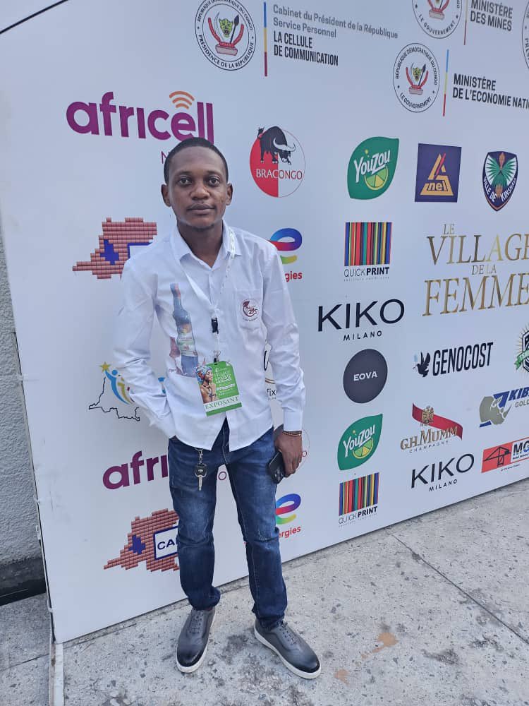 KadafiSerge's tweet image. #Entrepreneurship Deux jours d’exposition au #pullmanhotel à l’occasion de la journée internationale de la femme. Nous avons exposé nos produits de la ferme bio , et ceux transformés… @central_sage @TanyaNzeba