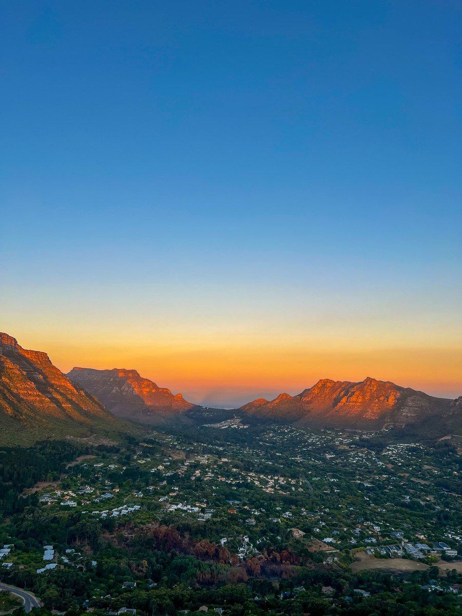 Cape Town Twins tweet media