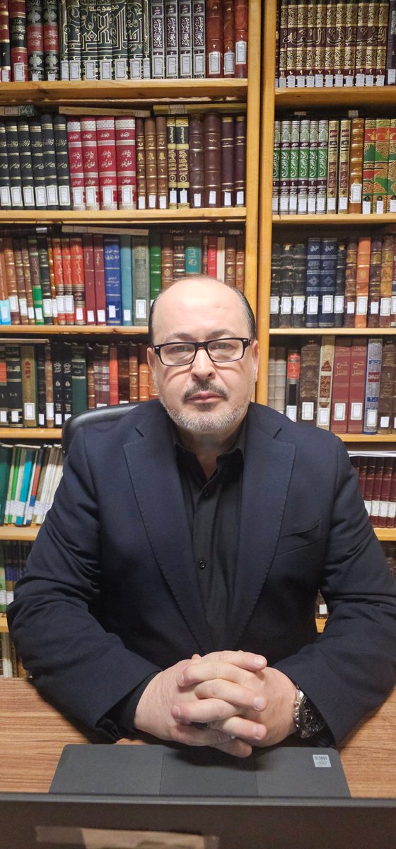 الحمد لله ...حمدا كثيرا ..
تم قصف العمارة التي اقطنها في منطقة الحدث في بيروت ...و نقول للصهاينة ..اخذتم شقاء عمرنا و لكن لن تأخذوا عمرنا و عزيمتنا و عقيدتنا.. 
دمرتم  بيتنا لكن الله سيعوضني بيتا بجوار المسجد الأقصى...يوم ينكس الله دولتكم الدموية 
و فداء للمقاومة و رجالها الاشاوس
