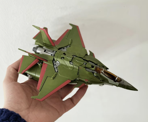 JQ_TREND's tweet photo. [予約注文] おもちゃ 変形 ロボット APC TOY  荒雷 Bolt 飞机
発売予定：４月下旬
（予約注文は発売済注文と同時購入しないでください。）
https://t.co/K5K8dzphMX

＃APCTOY
＃Bolt https://t.co/0oIsRIFzl0