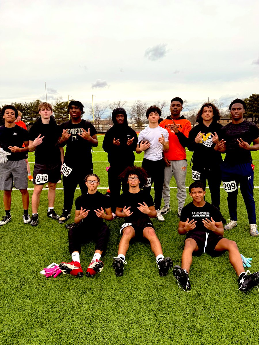 AmareeCruz's tweet photo. Had an amazing time at the College Coaches Showcase Camp. @Rowan_Football @KUBearsFootball @WPUFootball I learned a lot from the coaches @coachdwaugh_RU @CoachMignanelli @AmariFolk Can’t wait to be back! 🕰️  First in 7on7 undefeated 5-0 https://t.co/ADUqsi7IlL