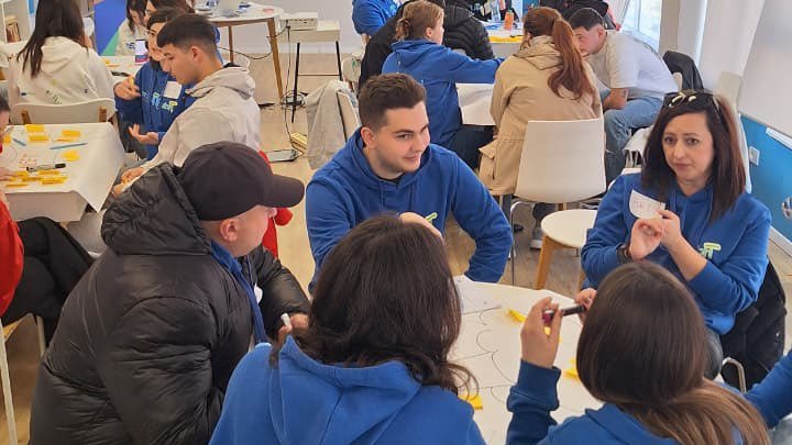 himuratsahin's tweet image. Human capital is a rights imperative. Investing early in health, learning, protection, and youth opportunities drives growth, equity, and EU-aligned reform. #HumanCapital #ForEveryChild @albania_unicef