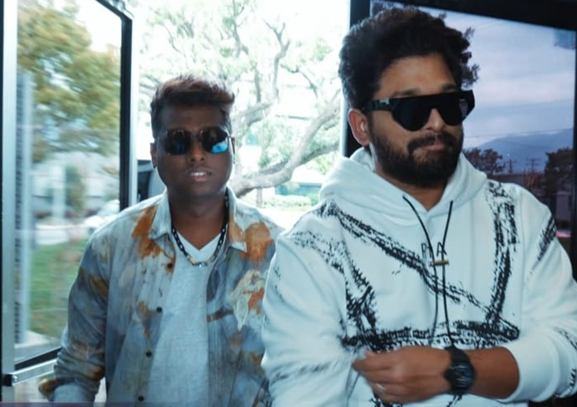 vedivediga's tweet photo. Not even #AlluArjun’s close associate Bunny Vas has complete access to #AA22xA6. It’s funny how a few people here are trying to cook up stories about delays and issues with motion capture - all trash

Sun Pictures produced Enthiran (Robo) in 2010, which itself went through many hiccups. The script passed through 4–5 heroes and there were internal challenges while ensuring the desired quality output. Yet, they ultimately delivered the film after risking huge amounts

It’s amusing that some people are spreading baseless claims that a big production house like Sun Pictures is facing financial issues. Just wait for the glimpse - it will answer all the questions