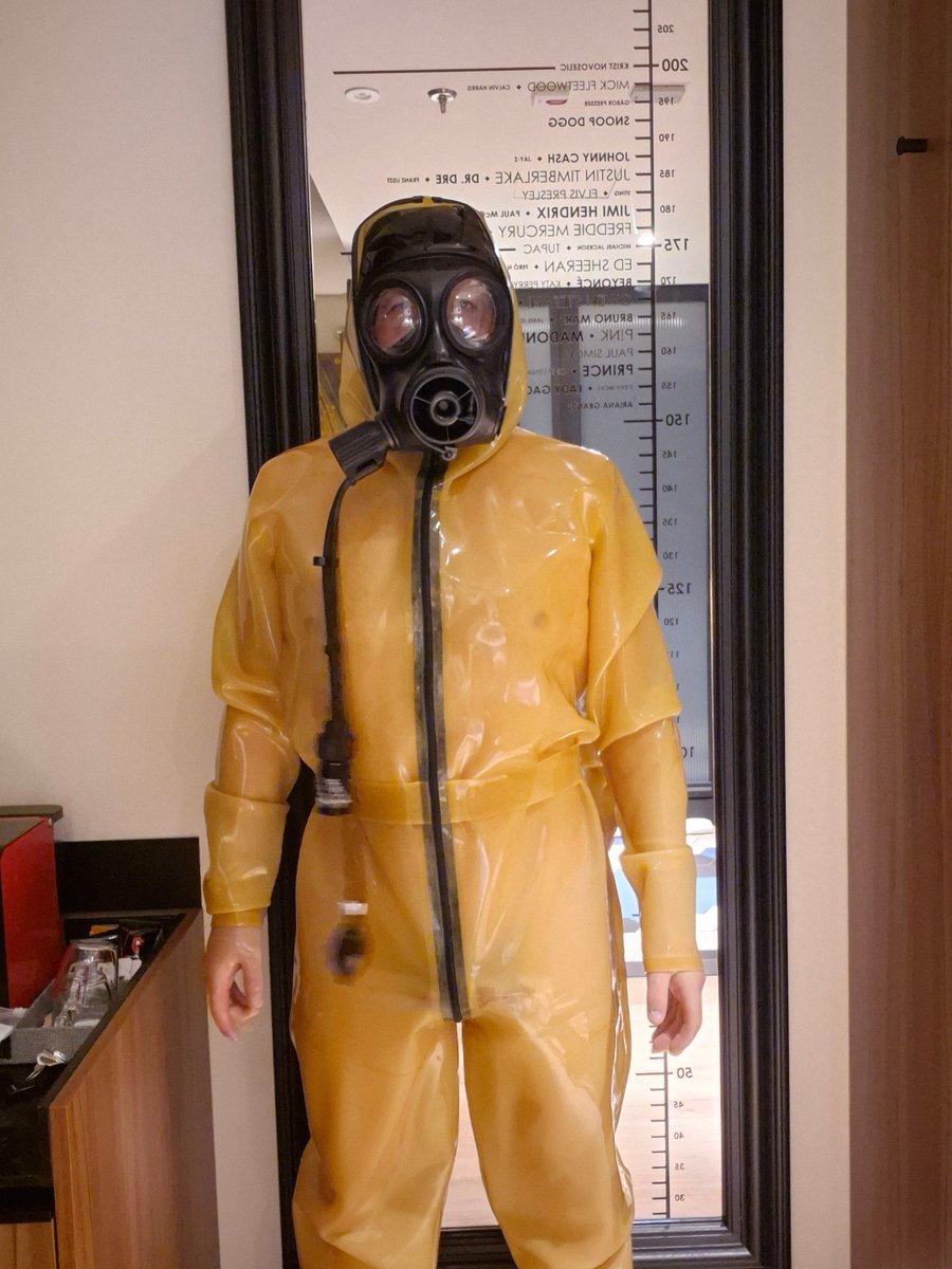 RubberTraveller tweet media