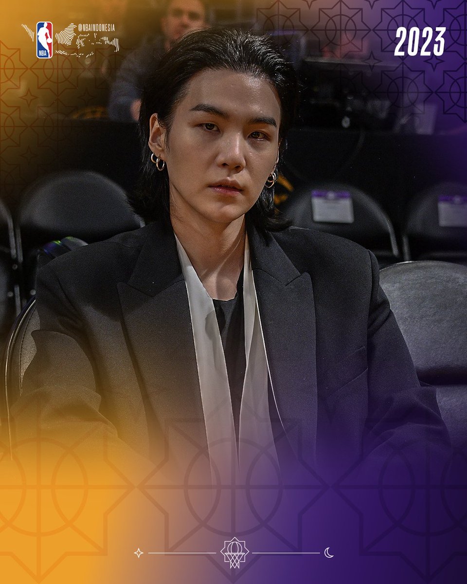 NBA_Indonesia's tweet image. Throwback ke moments SUGA di NBA🤩

Siapa yang kangen lihat SUGA di court side game NBA nih?👀

Happy Birthday SUGA!🎂

#NBACelebrow #NBAOffCourt #SUGAxNBA #SUGA_BTS