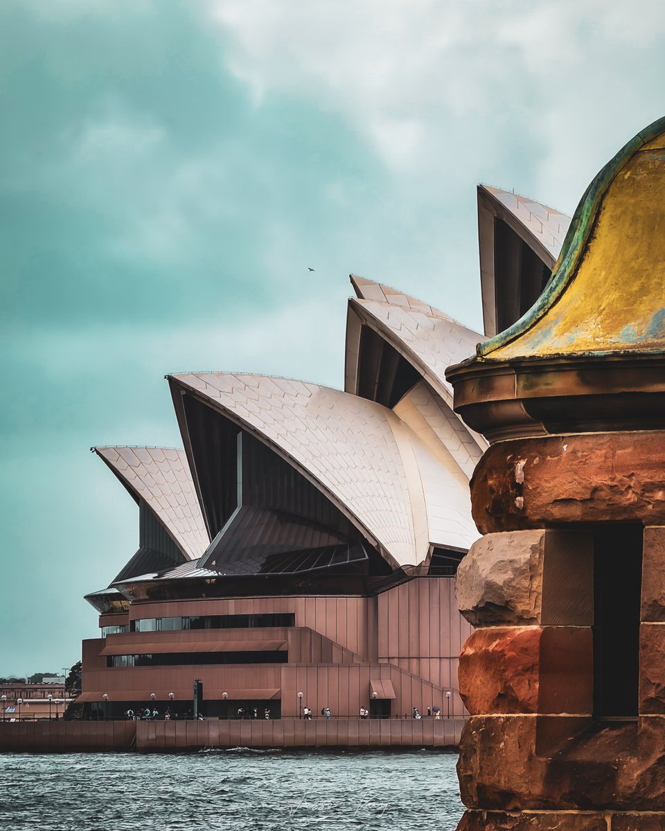 jesseckay's tweet photo. 📷 ✨ It was an absolutely beautiful, not sunny day in Sydney.

#sydney #australia #city #nsw #sydneyopera
#instagay #cityscape https://t.co/faK3u1WY5Z