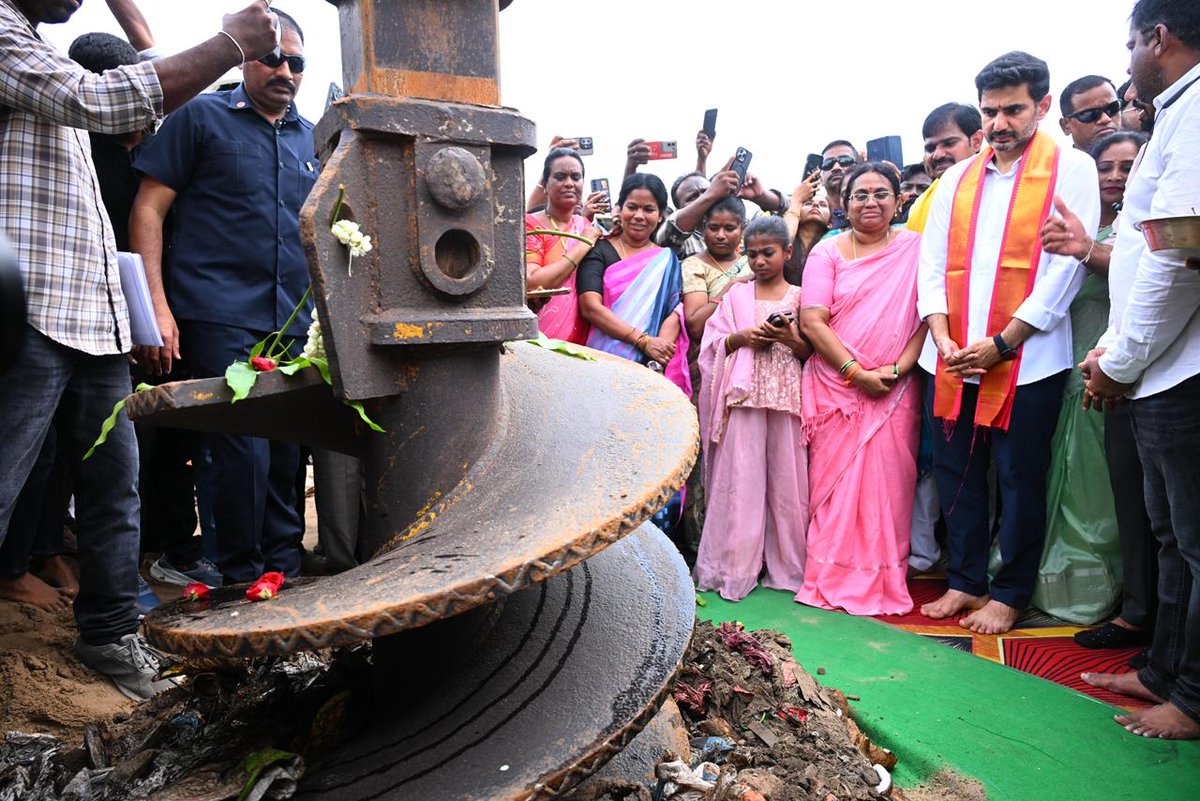 YuvaGalam tweet media